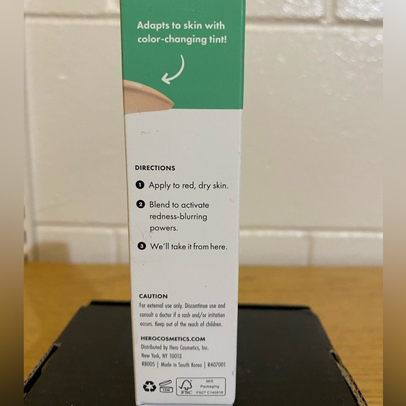 Hero redness-correcting Rescue Balm acne moisturizer spot treatment - Picture 5 of 6